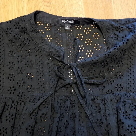 Madewell black eyelet boho peasant top sz medium - Picture 2 of 3